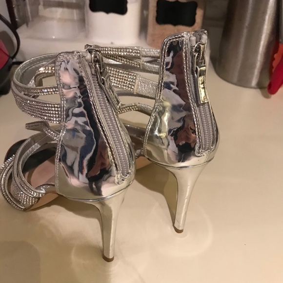 SOLD— 💖🤩⚡️Aldo Swarovski Crystal’s heels⚡️🤩💖 - Picture 6 of 10